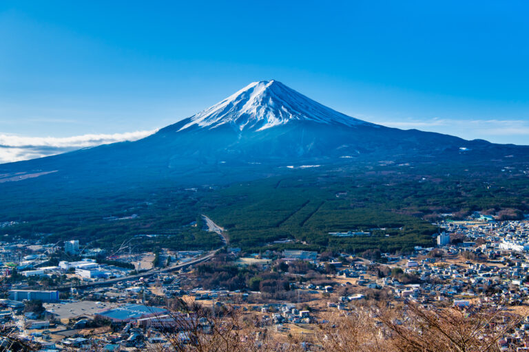 旅する人も地域の一員に ― 富士河口湖町が目指す責任ある観光
