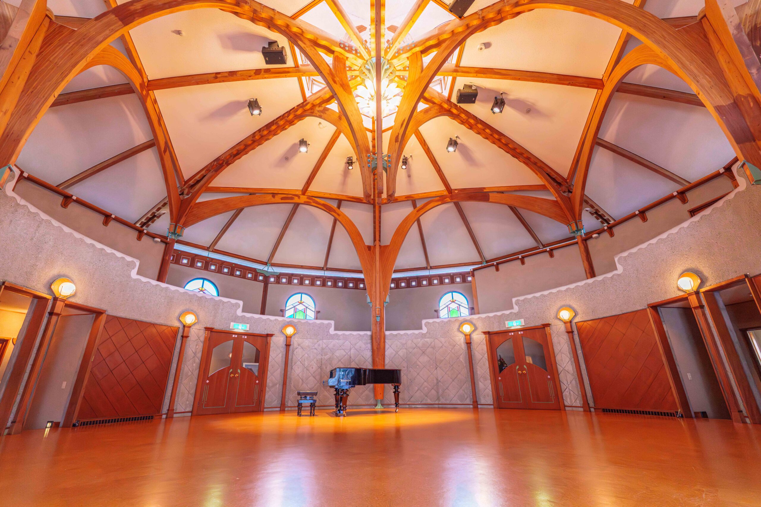 河口湖円形ホール