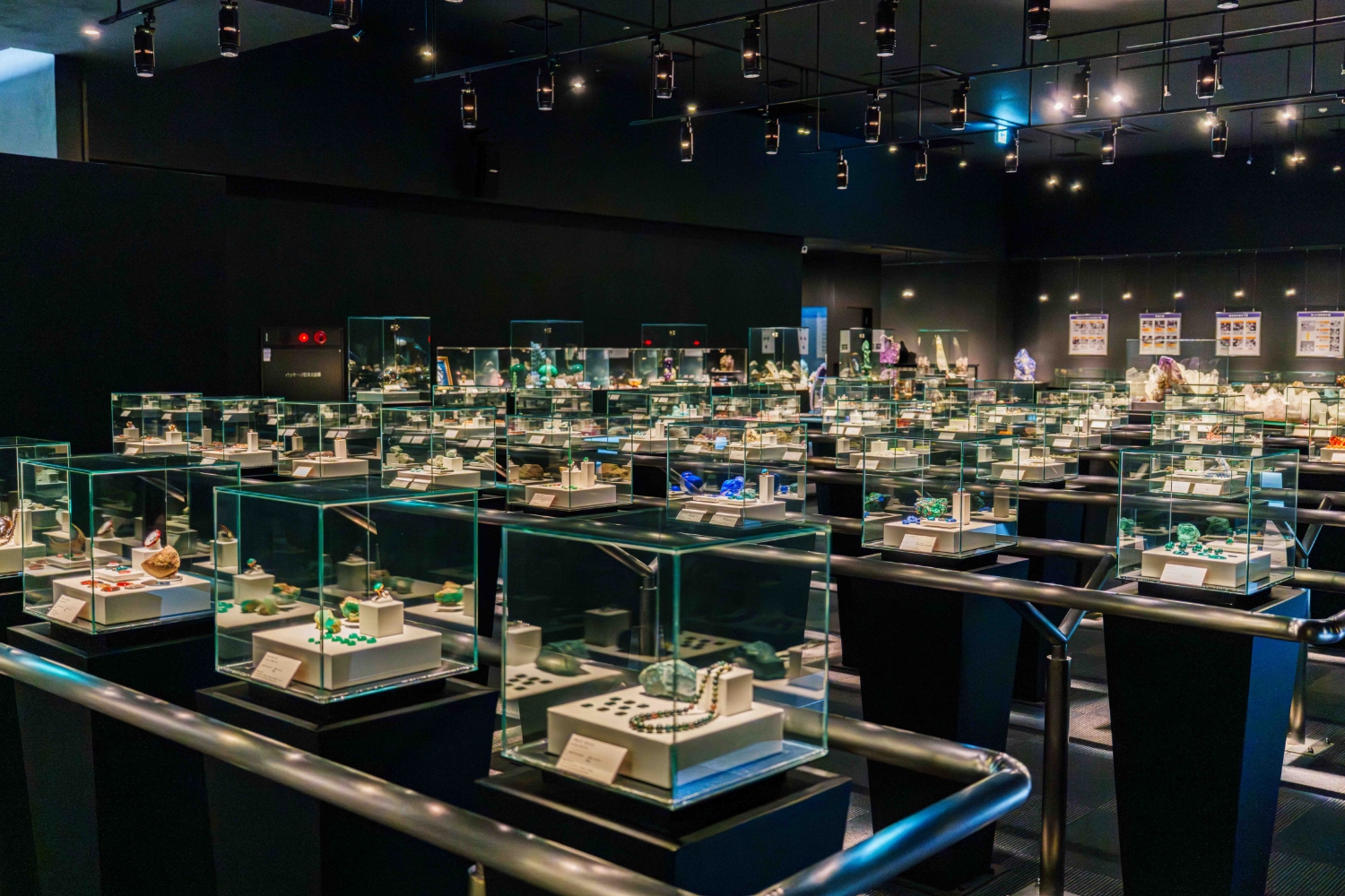 山梨宝石博物館
