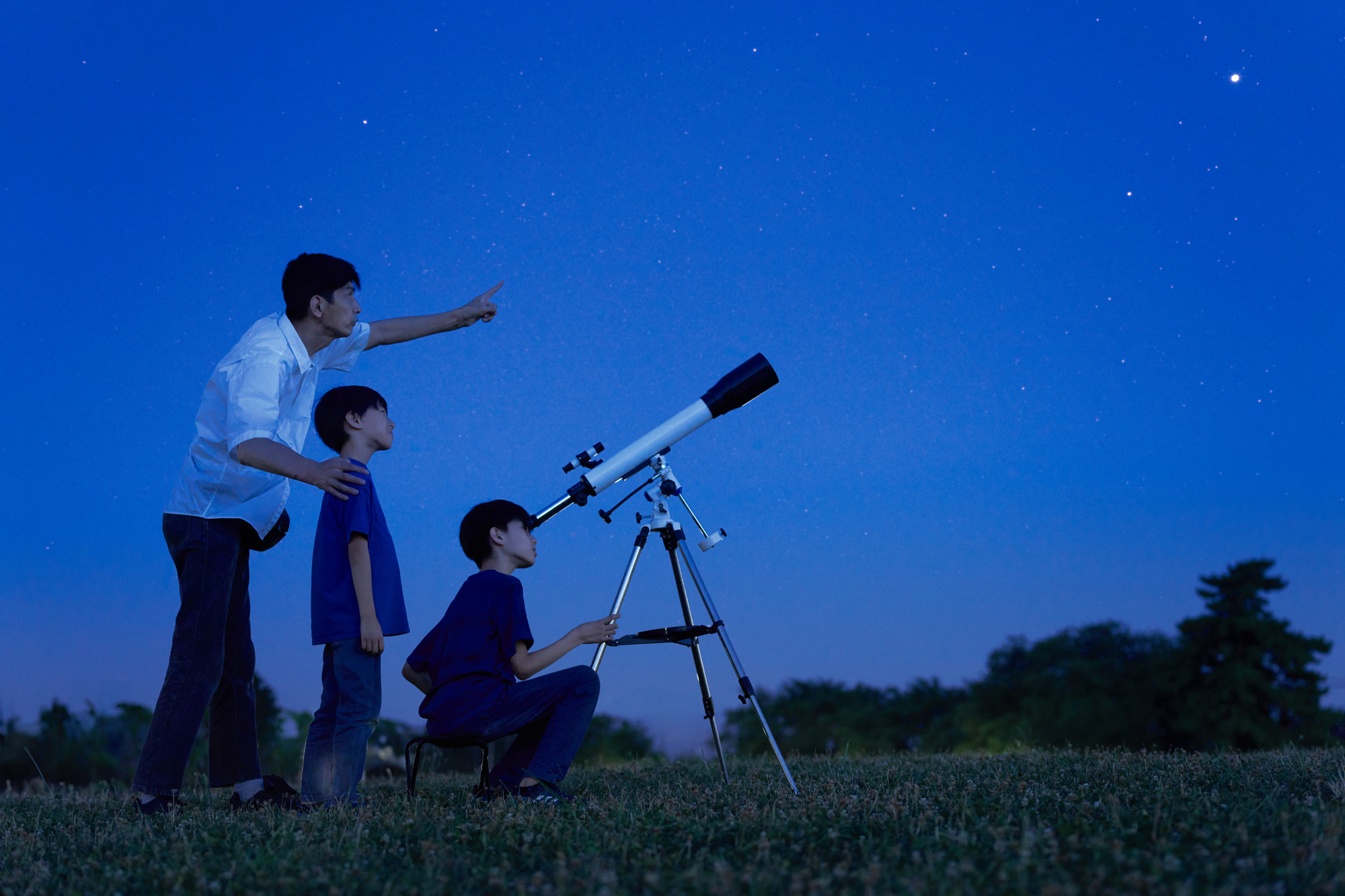 星空と湖に包まれる 親子の天体観測旅