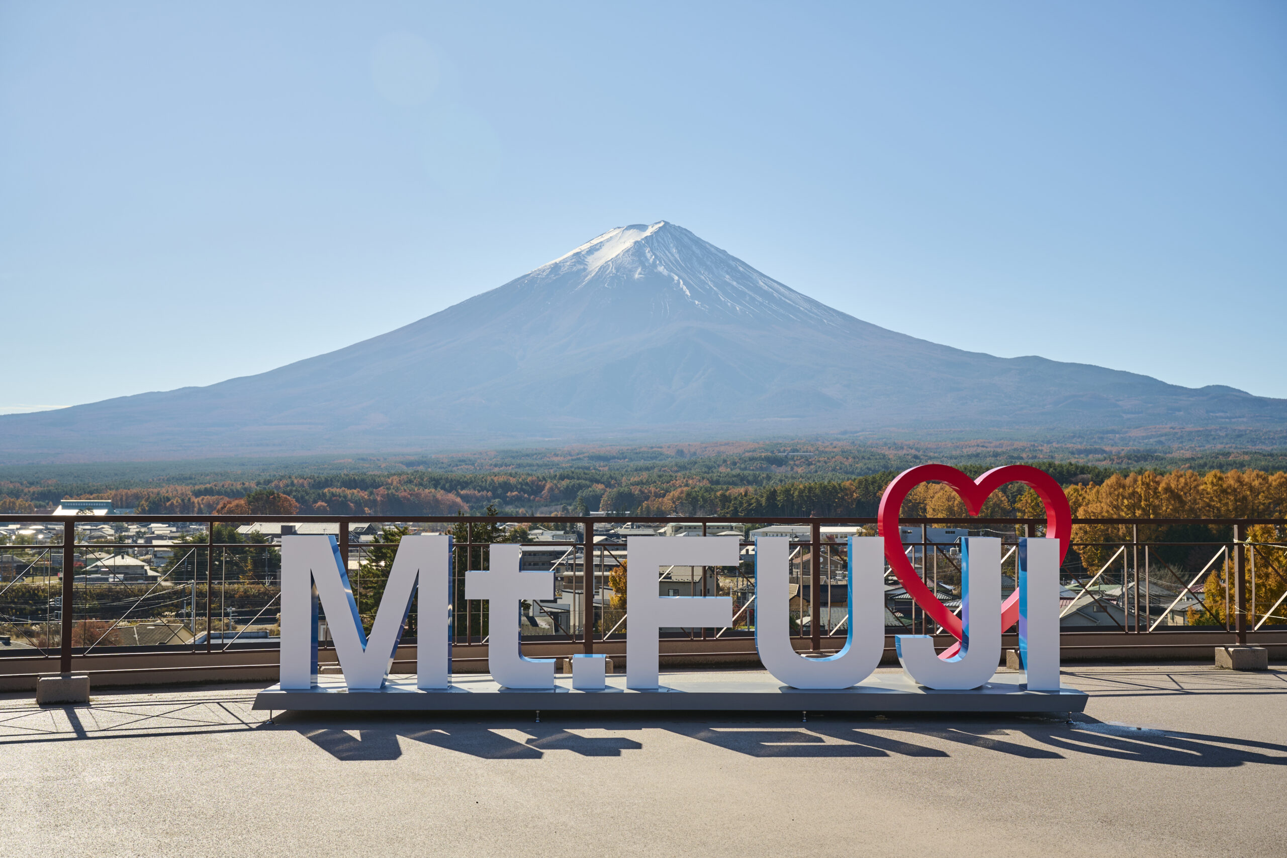 富士展望の丘　ふじさんデッキ―光と雲の展望台―